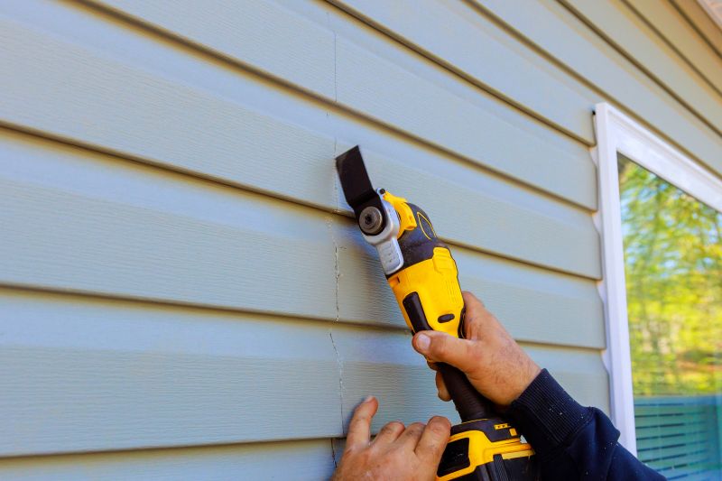 Vinyl Siding Repair Close-Up